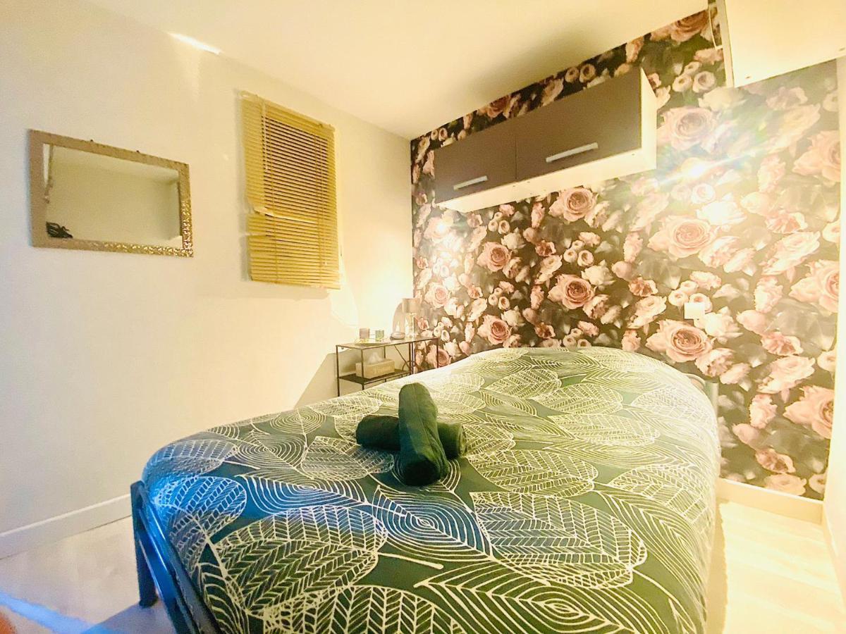 Appartement Proche Mer Avec Piscine Et Parking Fleury  Ngoại thất bức ảnh